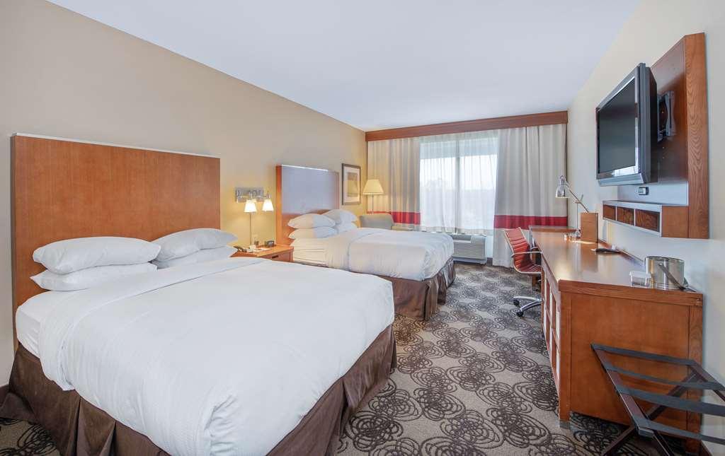 Doubletree By Hilton Raleigh-Cary Hotel Room photo